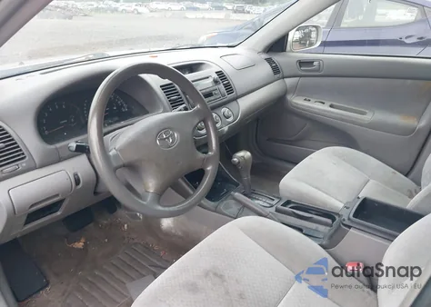 2004 Toyota Camry Le from USA, damaged, VIN 4T1BE32K84U855758